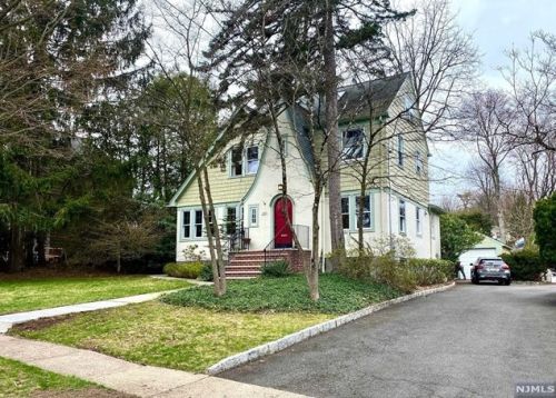 250 Hope St, Ridgewood, NJ 07450-5109