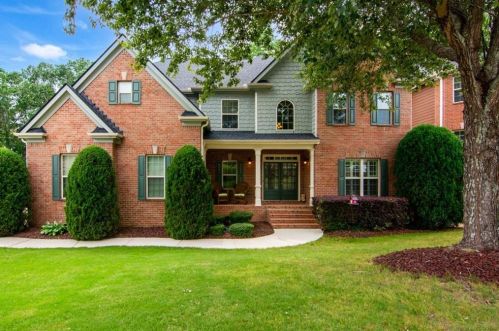 3886 Thompson Lake Dr, Buford, GA 30519-5353
