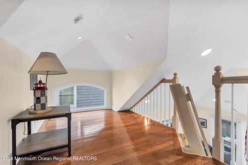 211 Canal Ln, Lavallette NJ  08735-1604 exterior