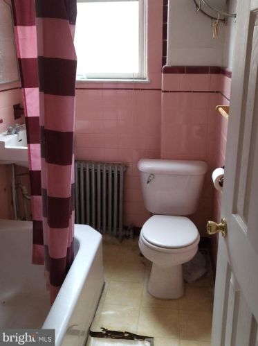 1940 23 St, Philadelphia PA 19145-2601 exterior