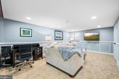 2833 10th St, Philadelphia PA 19122-6021 exterior