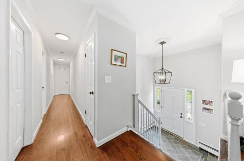 135 Highfield Rd, Wilton, CT 06897-3807