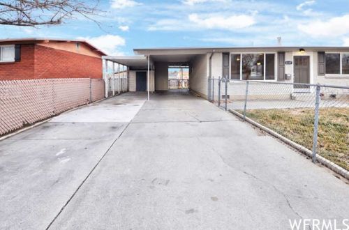 1137 Sego Lily Dr, Sandy UT 84094-4648 exterior