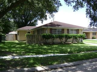 1520 Francis Ave, Metairie LA  70003-4649 exterior