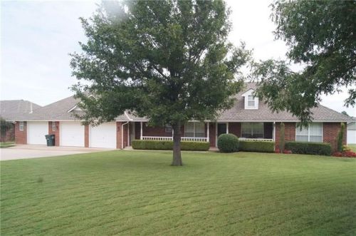 7108 Spoon Ter, Edmond, OK 73025-1878