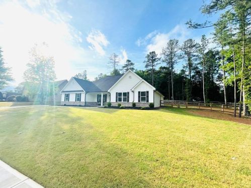 26 Courtland Rd, Jefferson, GA 30549-3584
