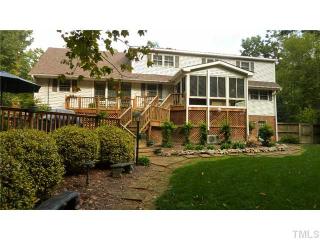 8413 Azalea Pl, Raleigh, NC 27613-1382