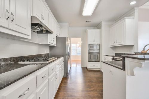 4800 Highland Lk Dr, Atlanta GA  30349-3913 exterior