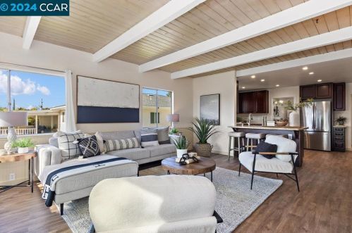 1945 Encima Dr, Concord CA  94519-2207 exterior