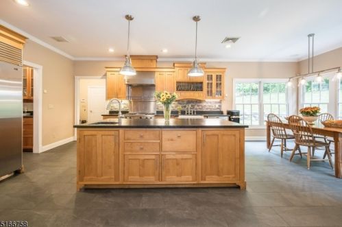 51 Woodland Rd, Dover NJ  07869-4135 exterior