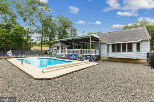7 Tall Timber Ln, Plumsted Township, NJ 08533-2813