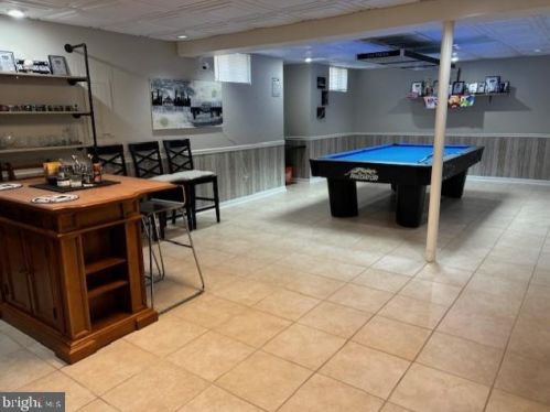 3909 Leaf Lawn Ln, Woodbridge VA  22192-4901 exterior