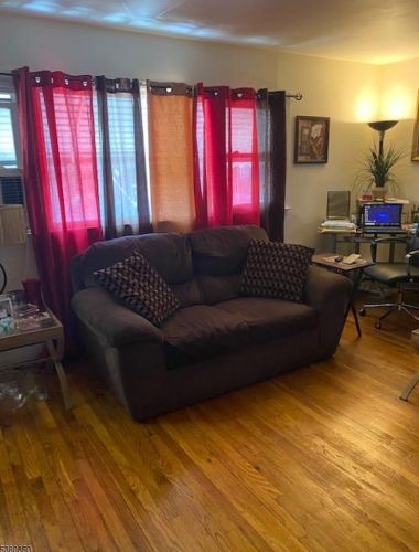 50 Argyle Ter, Irvington, NJ 07111-3711