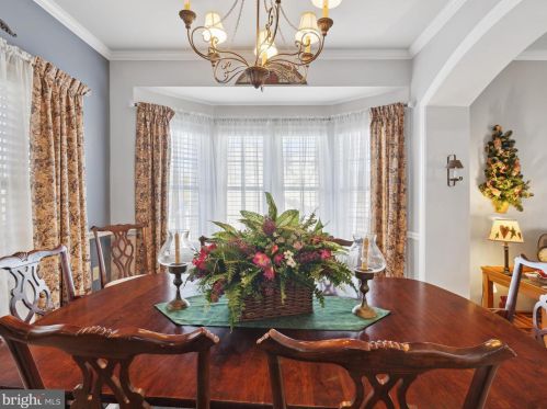 41 Cypress Point Ct, Charles Town WV  25414-3928 exterior