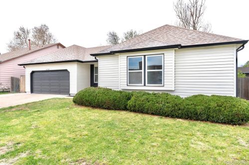 4581 Dearborn St, Denver, CO 80239-5401