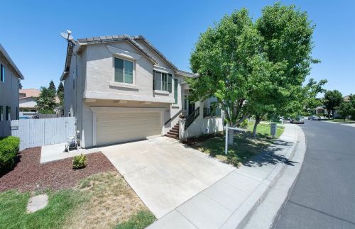 2829 Atterbury Way, Elk Grove, CA 95758-6442