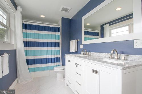 213 Avondale Cir, Severna Park MD  21146-4403 exterior