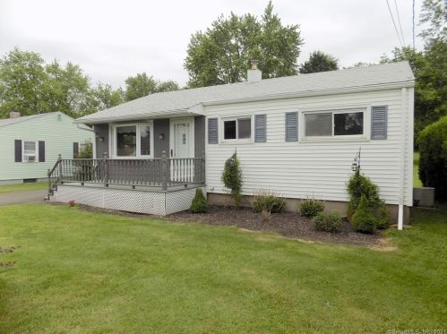 10 Prospect Hill Dr, East Windsor, CT 06088-9642