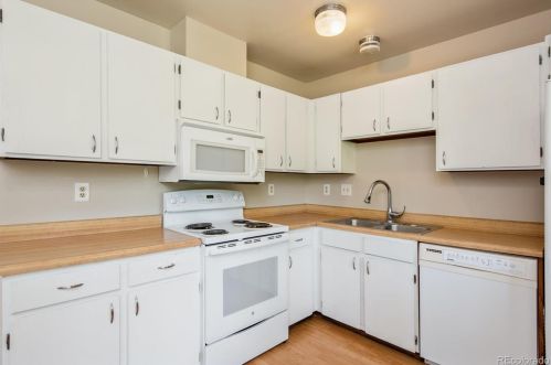 13108 Dumbarton Dr, Morrison CO 80465-1605 exterior