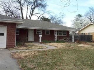 6420 Claytonia St, Wichita, KS 67206-1536