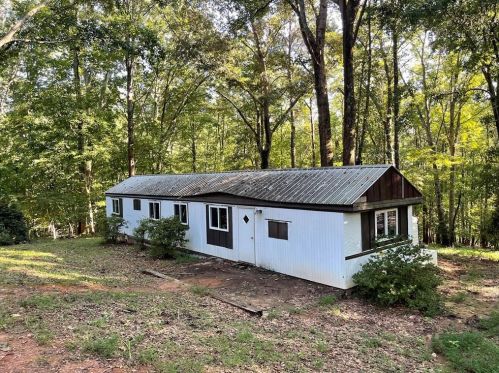 3934 Waldrip Dr, Gainesville, GA 30504-5422