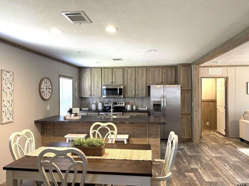 2370 Blocker Rd, Marshall TX 75672-3720 exterior