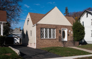 192 Elm Ave, Bogota, NJ 07603-1217