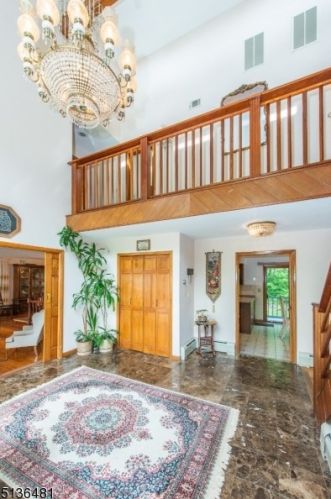 2 Alize Dr, Kinnelon, NJ 07405-3216