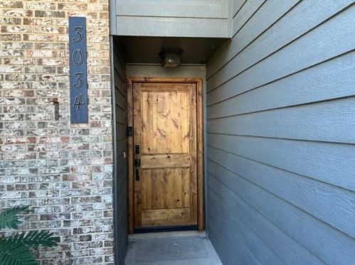 3034 Robin Hill Ln, Garland TX  75044-5822 exterior