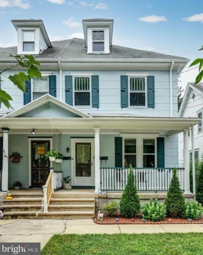 38 Walnut St, Tavistock, NJ 08033-1853