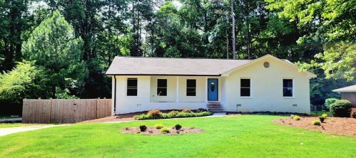 4029 Laynewood Cir, Tucker, GA 30084-2220