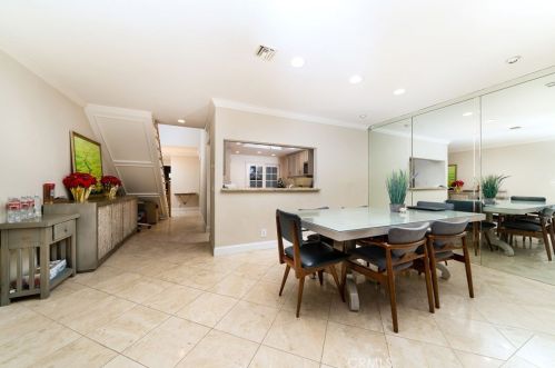 3561 Windspun Dr, Huntington Beach CA  92649-2027 exterior