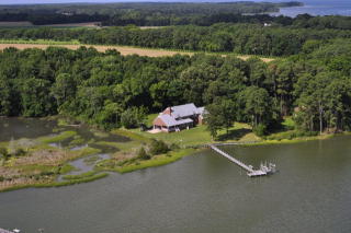7262 Gull Point Rd, Bayford, VA 23354-2307