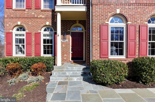 7910 Deerlee Dr, Springfield, VA 22153-4100