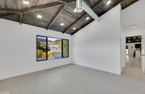 3132 Sparr Blvd, Glendale CA  91208-1663 exterior