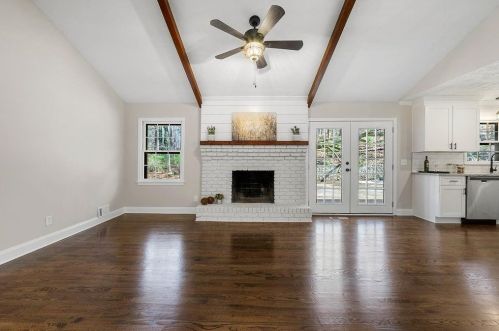 3740 High Pt Ln, Atlanta GA  30331-7906 exterior