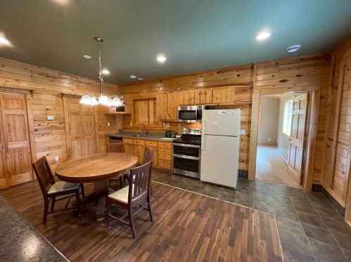 18164 Mill Rd, Brainerd, MN 56401-5761