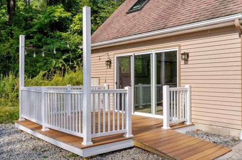65 Bokum Rd, Chester CT  06412-1339 exterior