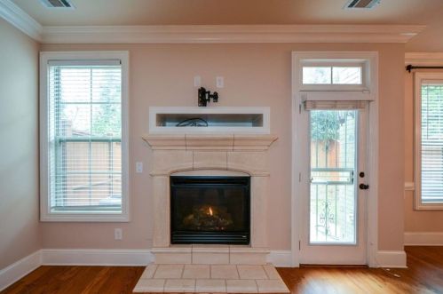 7880 Glisten Ave, Atlanta GA  30328-2465 exterior