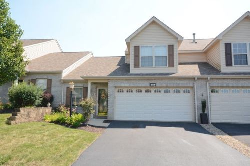 409 Katy Ln, Noblestown, PA 15071-1738
