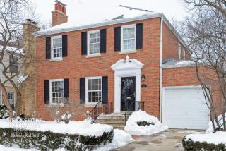 3231 Park Pl, Evanston, IL 60201-4907