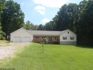 236 Kelly Rd, Morgantown WV  26508-3556 exterior