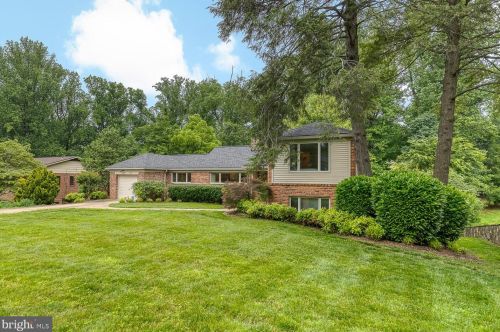 3126 Juniper Ln, Falls Church, VA 22044-1814