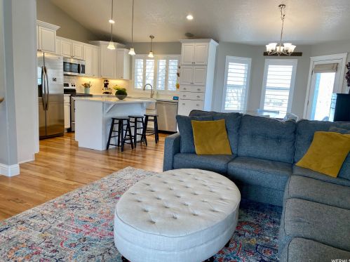 205 375, Providence UT 84332-9308 exterior