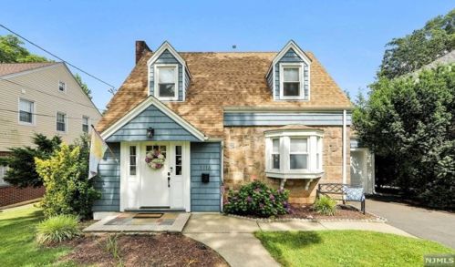 1116 Bromley Ave, Teaneck, NJ 07666-1918
