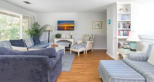 1391 Dunlin Ct, Johns Island, SC 29455-5626