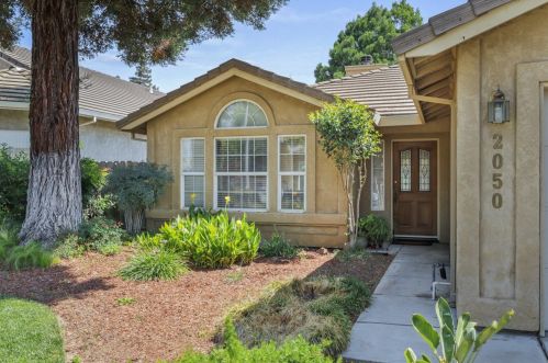 2050 Fairchild Dr, Lodi, CA 95240-6348