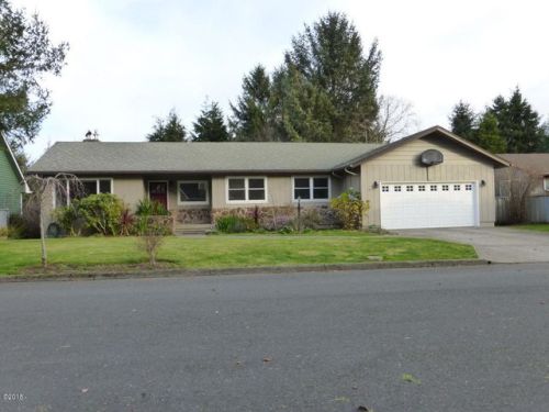 658 20th Pl, Newport, OR 97365-1819