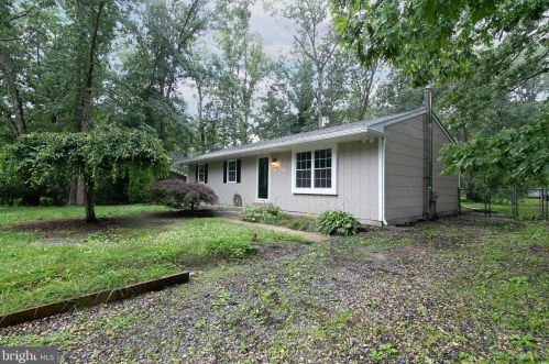 16 Alberts Ave, Erial, NJ 08081-9360