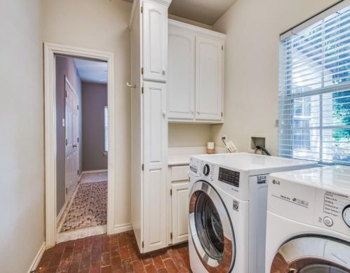 6116 Terrace Oaks Ln, Fort Worth TX  76112-1072 exterior